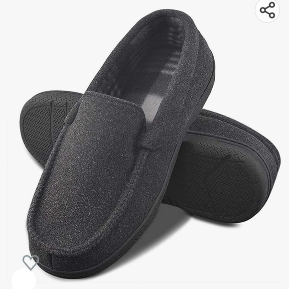 Other - NWT Men's Memory FoaM Slipper